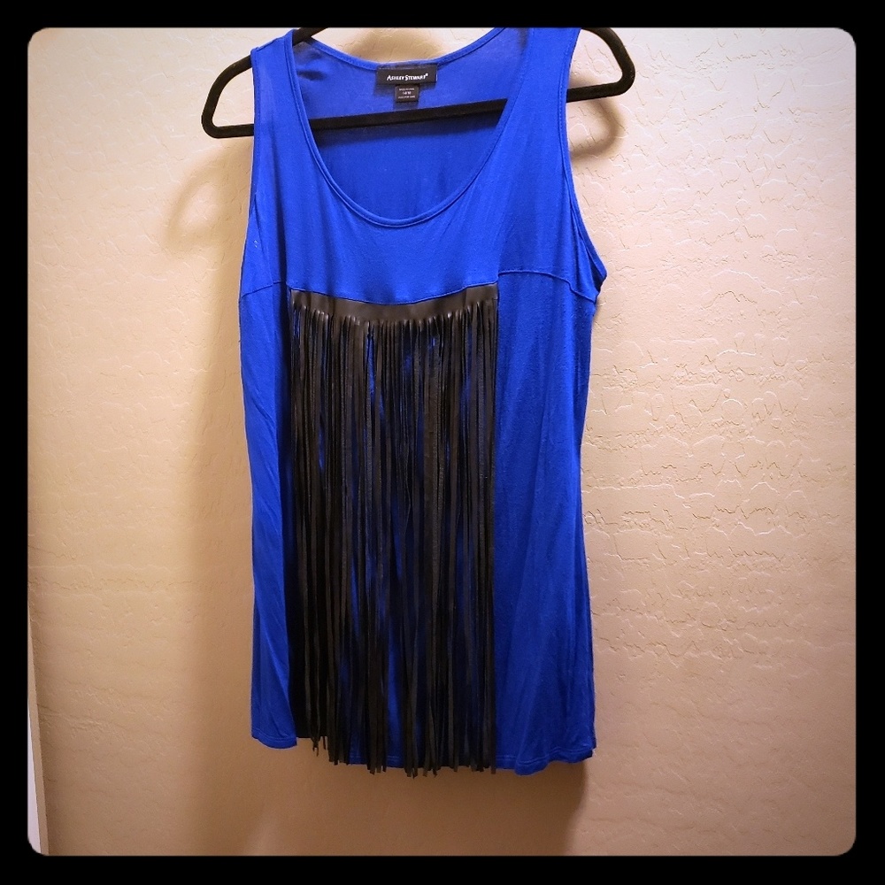 Women's clothing